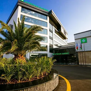 Wyndham Garden Otel Bakü